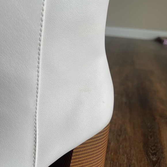 White Heeled Boots - Picture 6 of 7